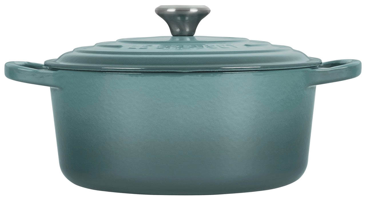 Signature Round Dutch Oven in Sea Salt