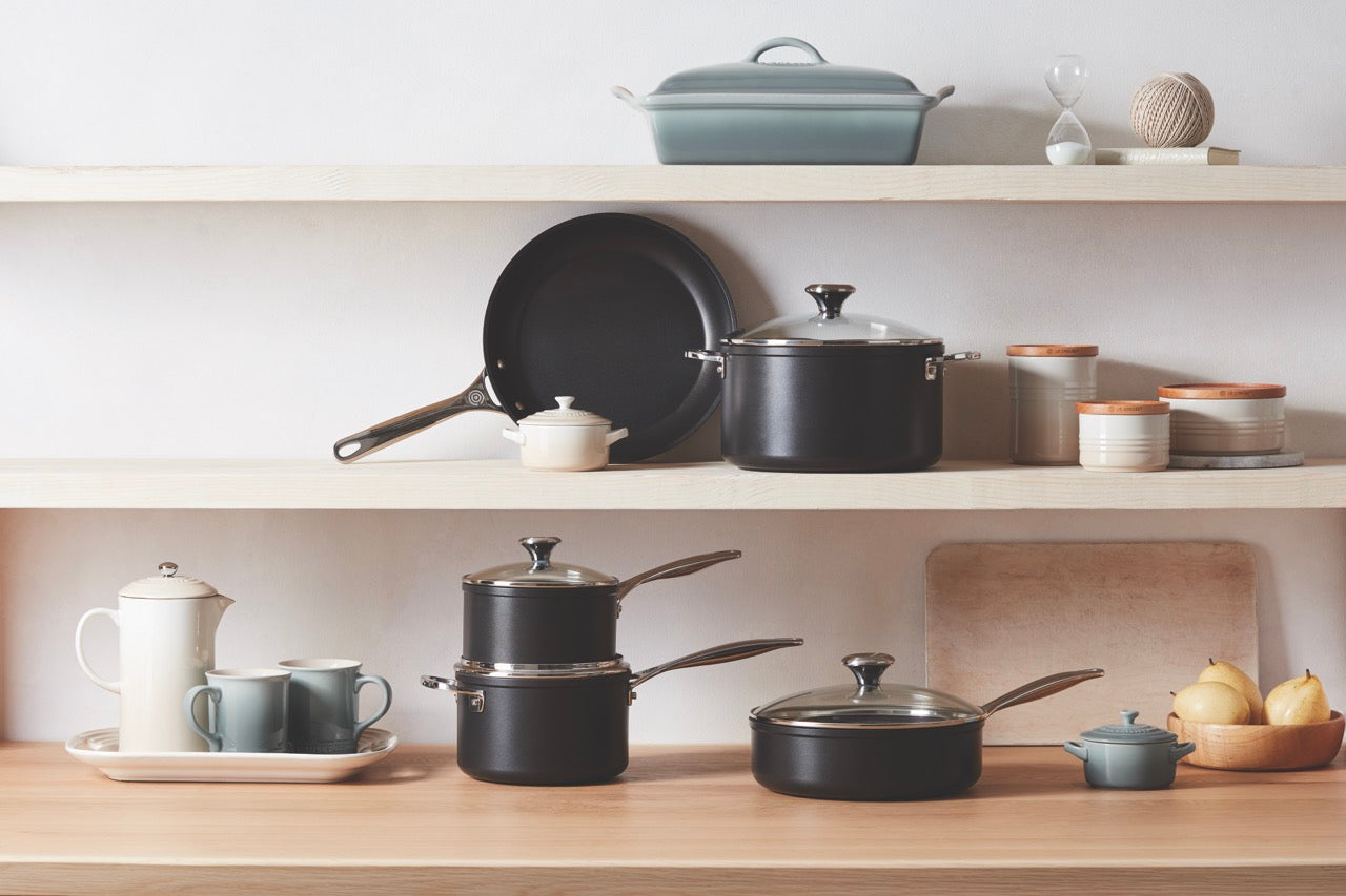 Toughened Nonstick PRO 6-1/3 qt. Stockpot with Glass Lid