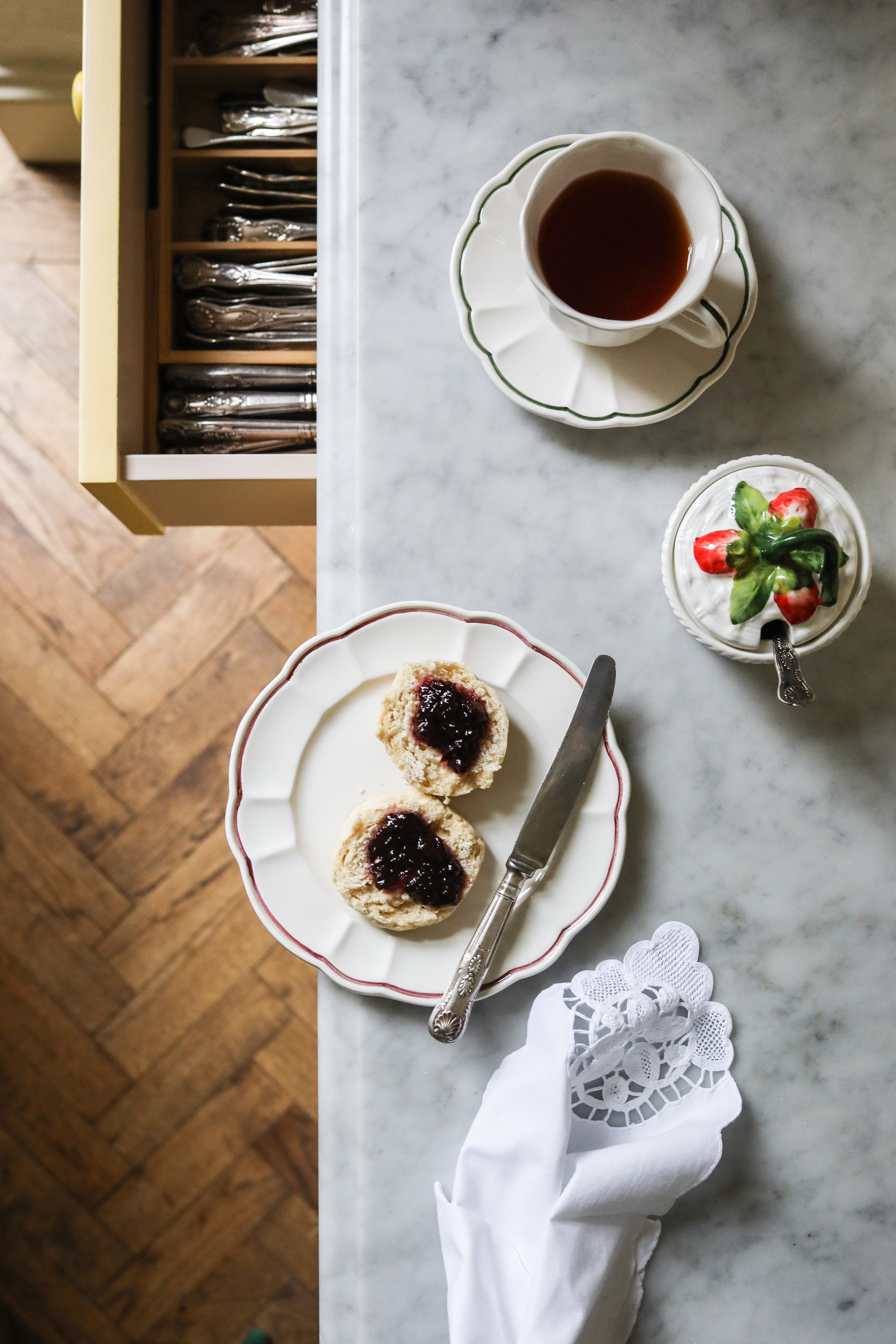 Romilly Side Plate, Red - Skye McAlpine Tavola