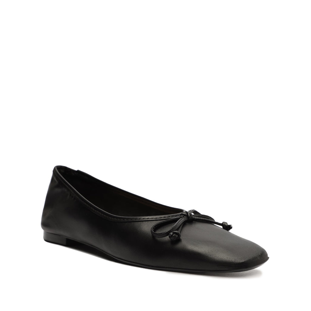 Arissa Flat
