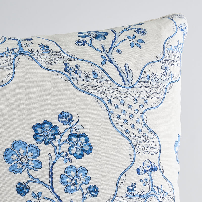 Marella 22" Pillow in Delft