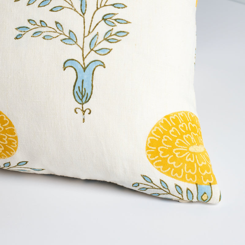 Marigold 22" Pillow