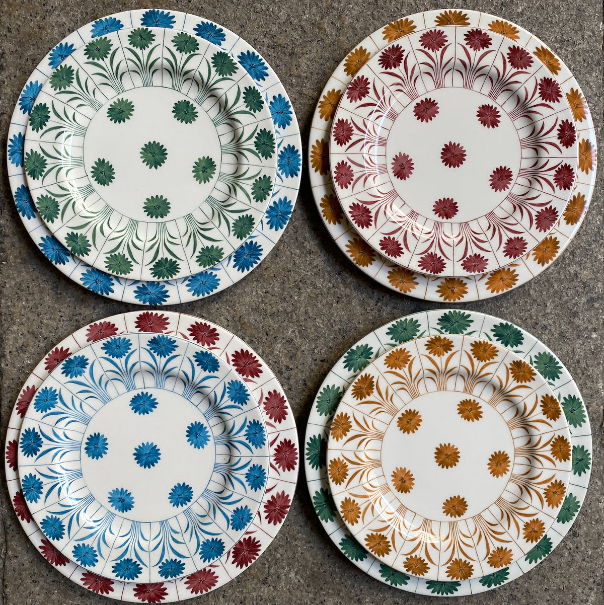 Daisy Plates Collection, Set of 4