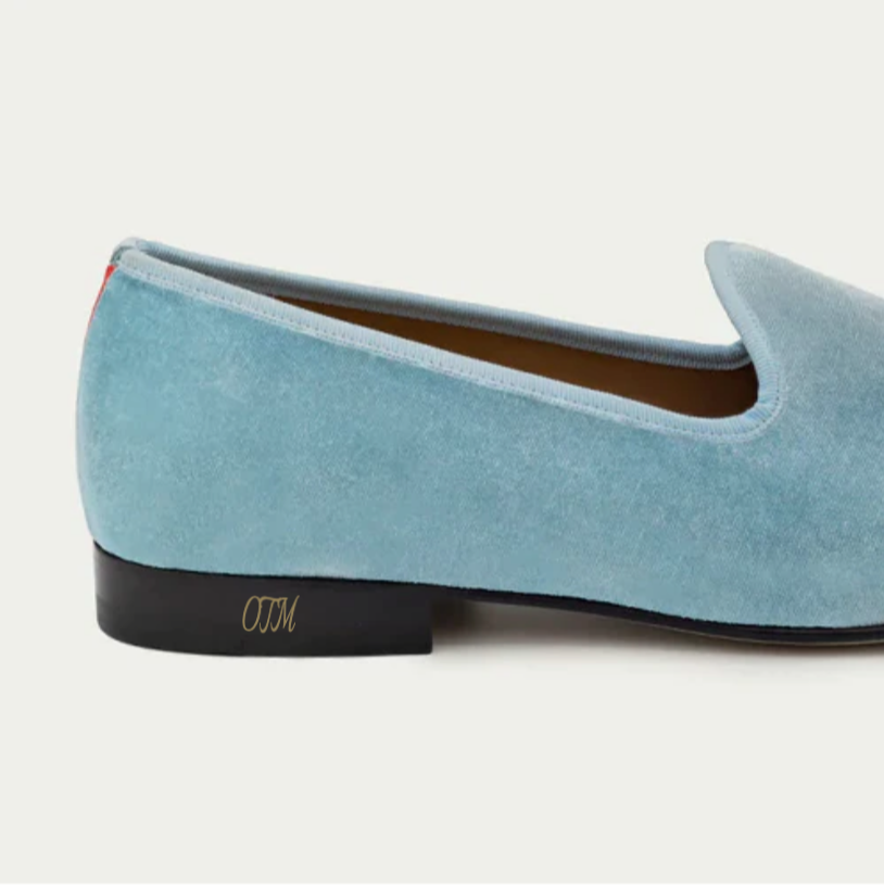 Light blue store velvet shoes