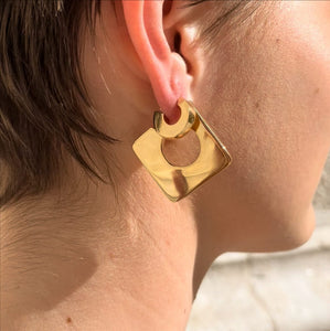 Small Giro Earring