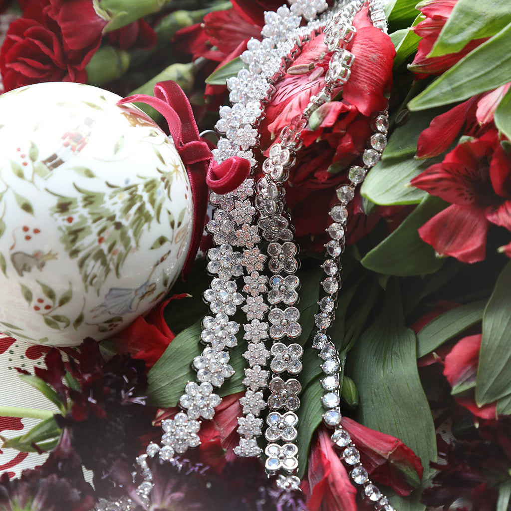 Isabella Pavé Collar