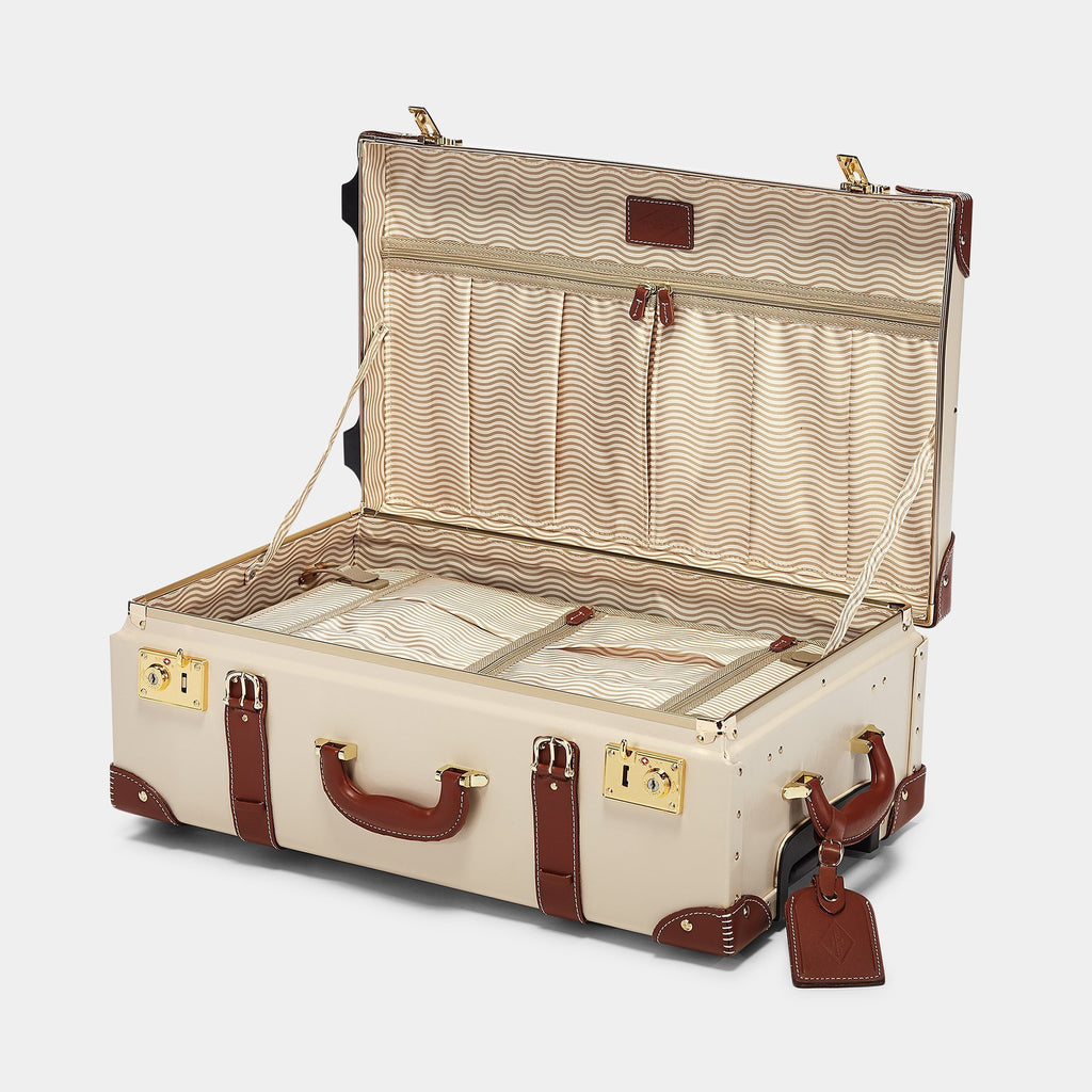 The Diplomat Cream Stowaway
