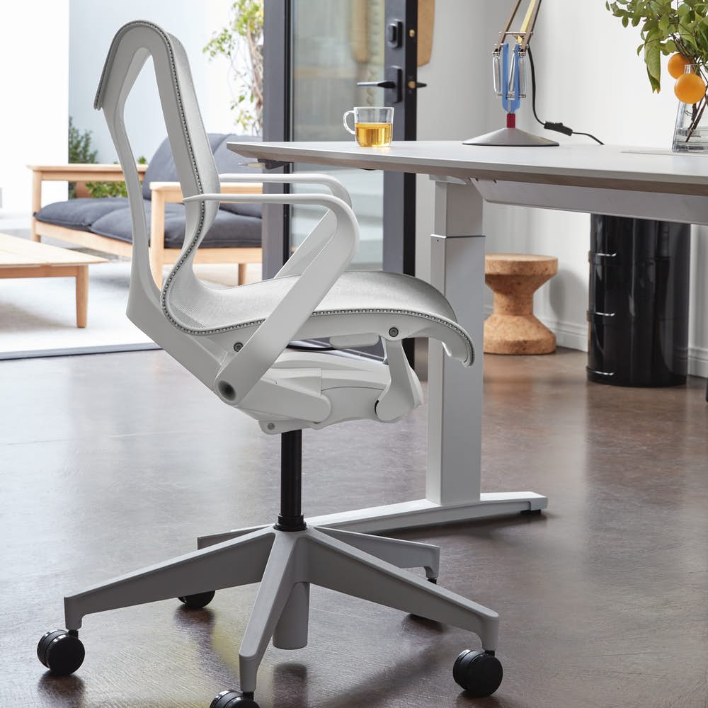 Cosm Chair, Mid Back