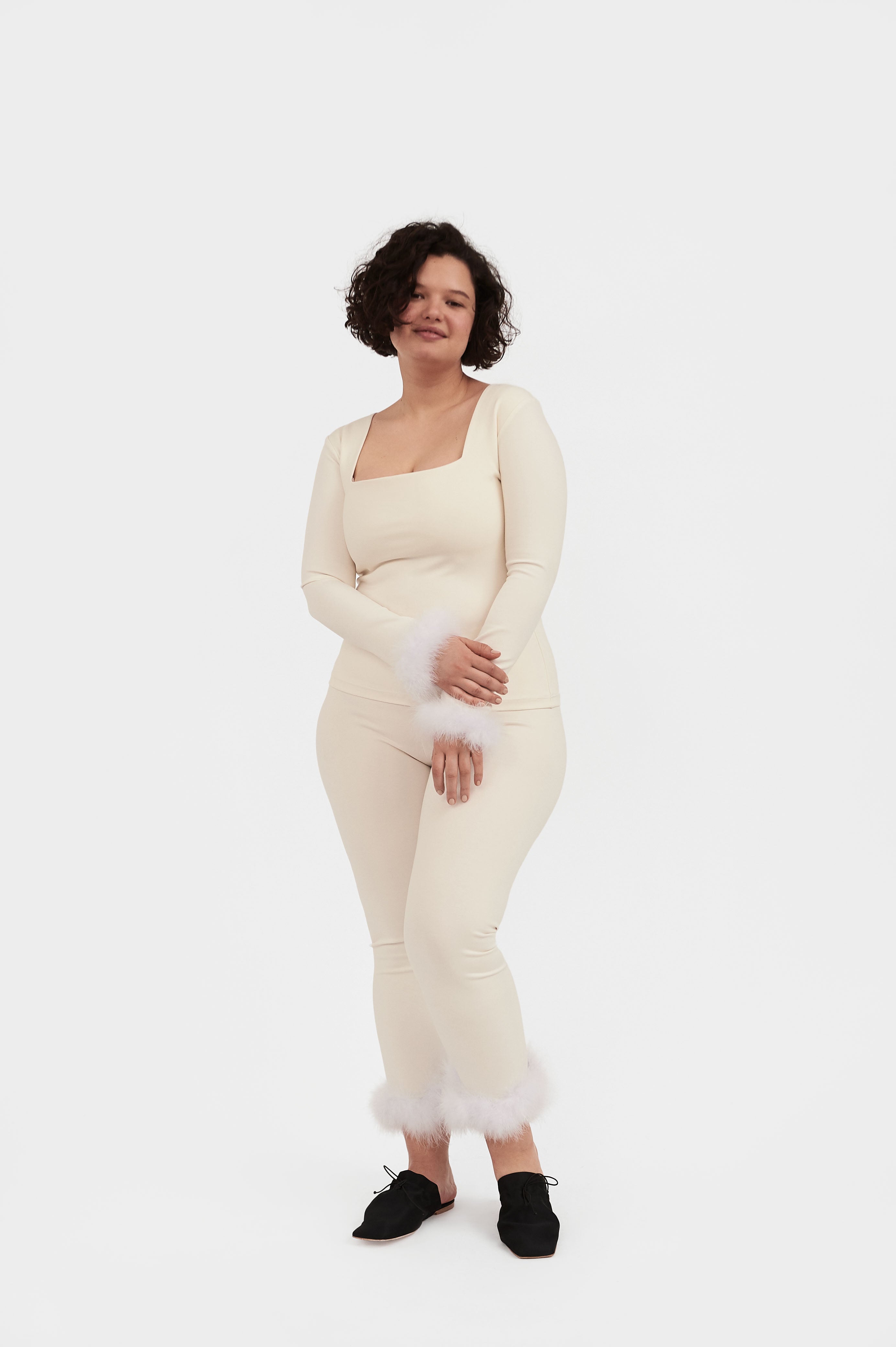 The Weekend Chic Set with Leggings in White