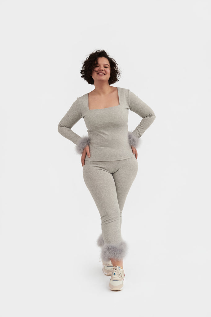 The Weekend Chic Set with Leggings in Grey