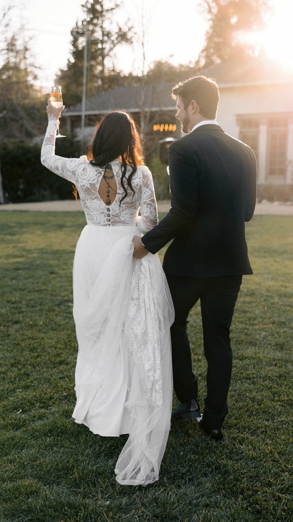 Flute deals wedding dress