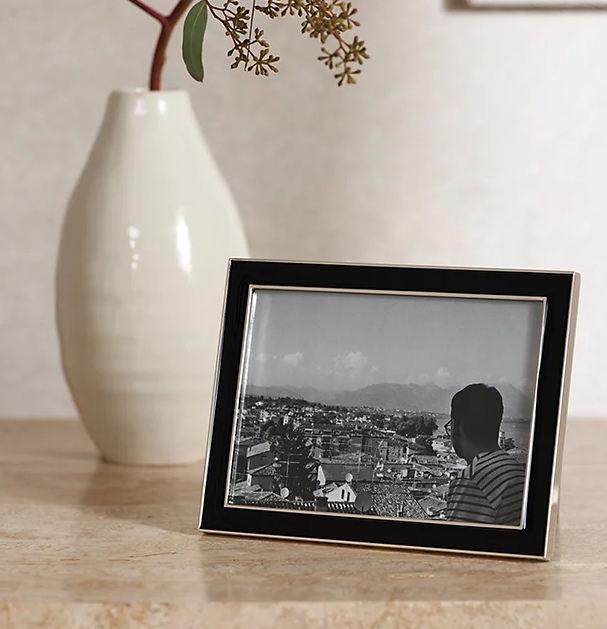 Black Resin Photo Frame
