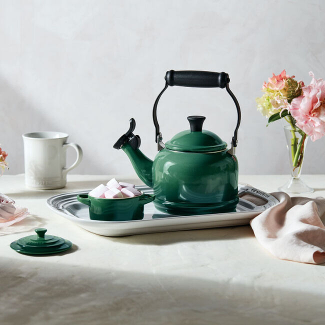 Demi Kettle - Cerise