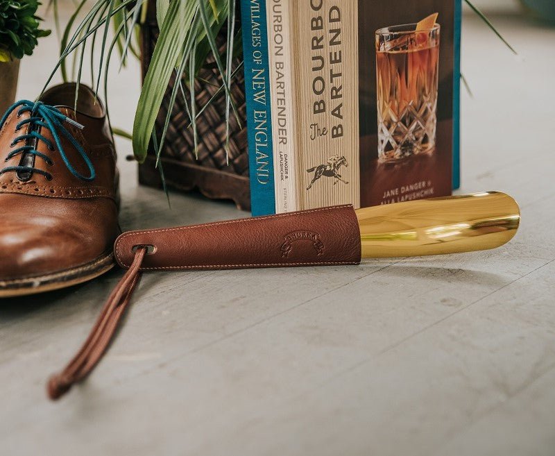 Brass-Tipped Shoehorn No. 239 | Chestnut Leather - Ghurka