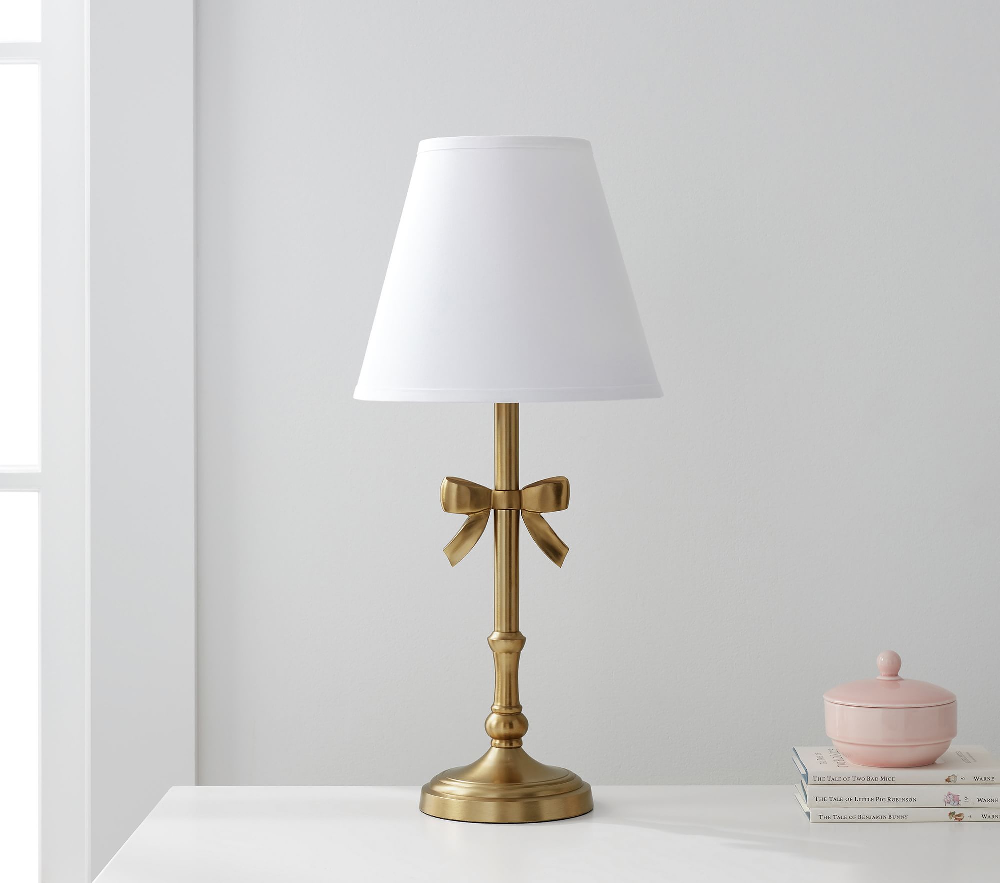 Ava Ribbon Table Lamp