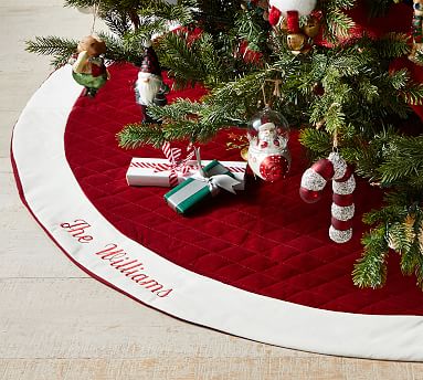 Classic Velvet Tree Skirt