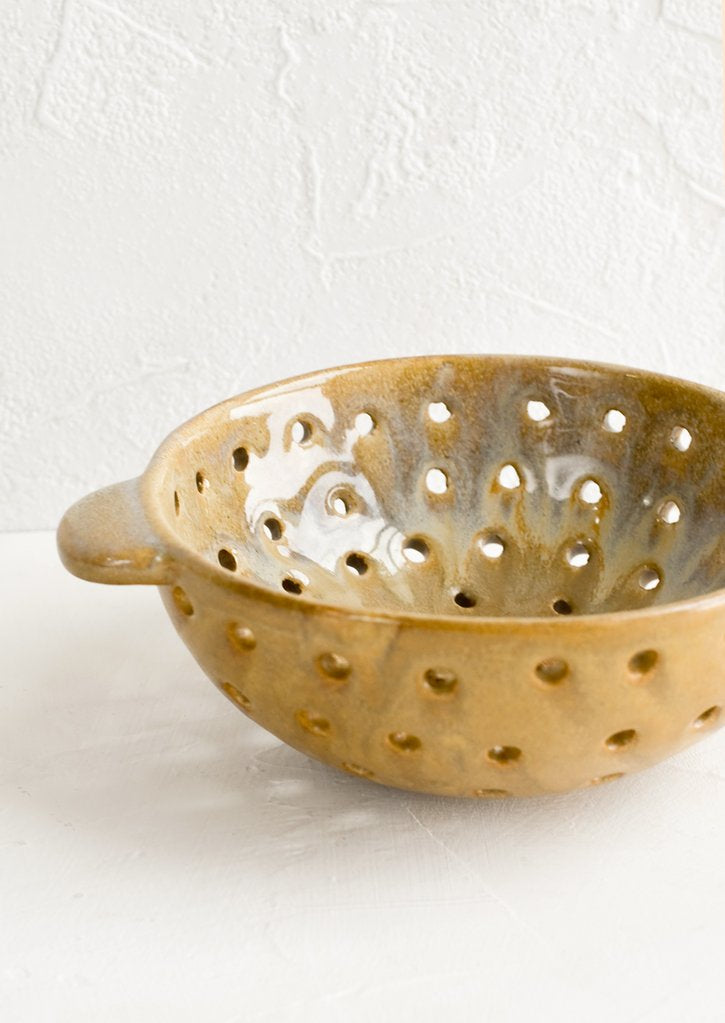 Cluny Ceramic Berry Bowl