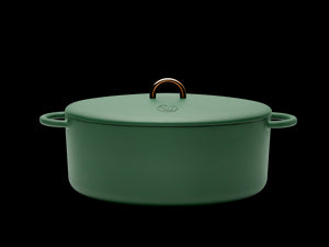 Enameled cast-iron Dutch oven in broccoli green - side view with lid