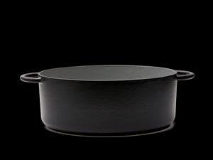 Enameled cast-iron Dutch oven in pepper black - side view no lid