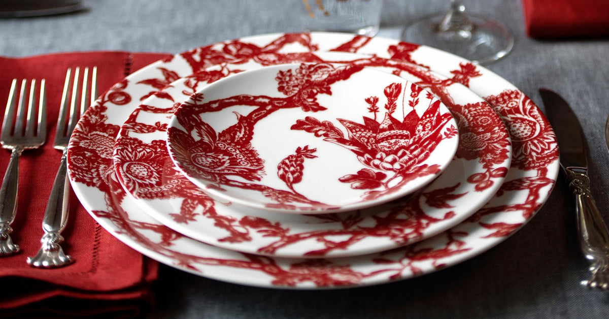 Arcadia Rimmed Dinner Plate Crimson