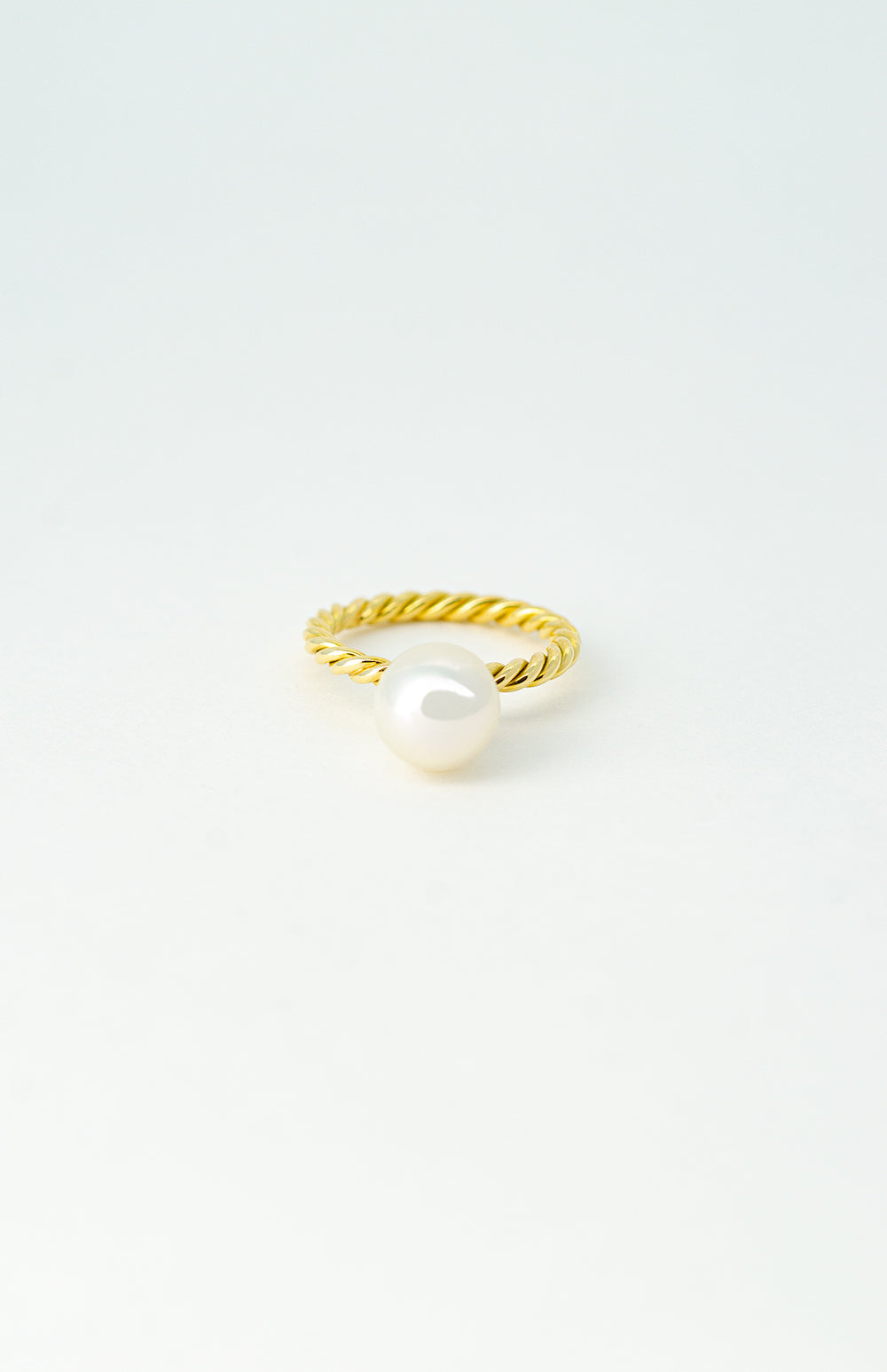 Akoya Pearl Gold Twisted Ring