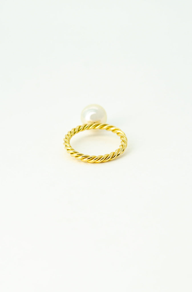 Akoya Pearl Gold Twisted Ring