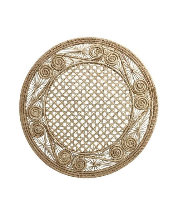 Caracoli Handwoven Straw Placemats
