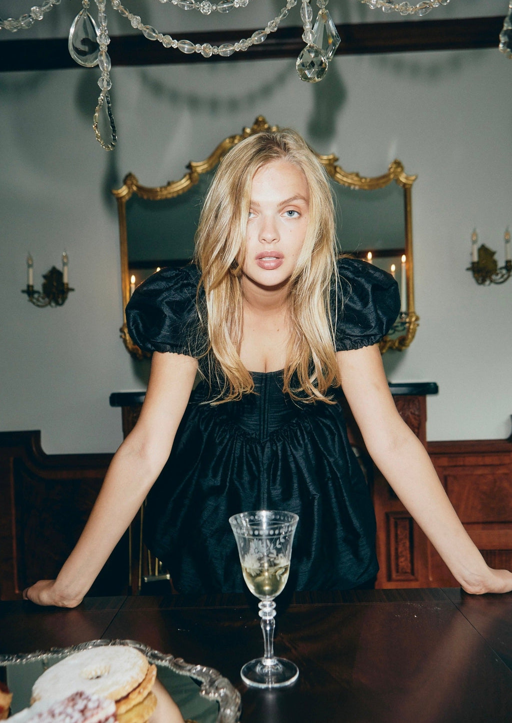 black dupioni silk dress Black dupioni silk dress with collar