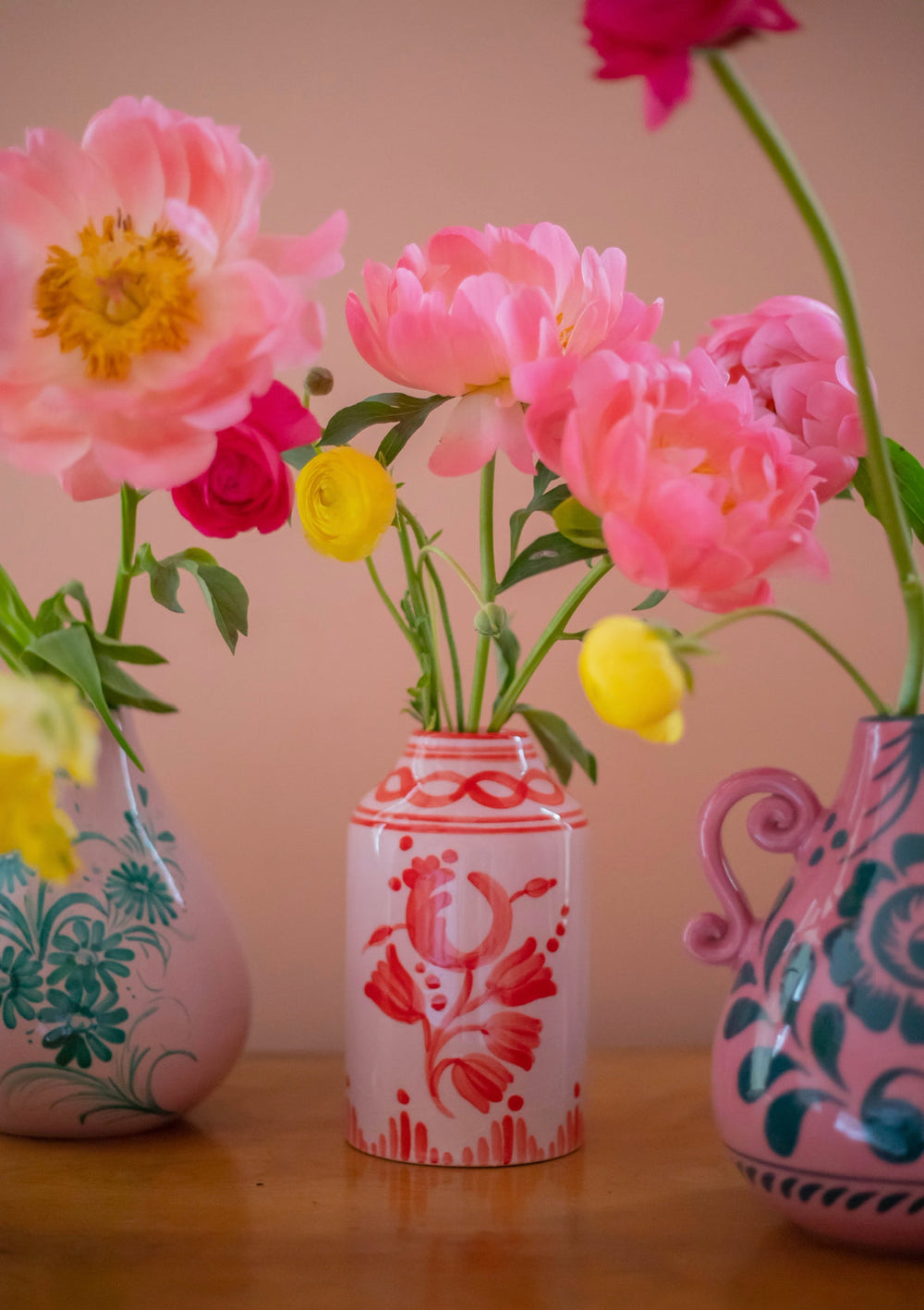 Genie in a Bottle Vase in Baby Lilac & Red Floral