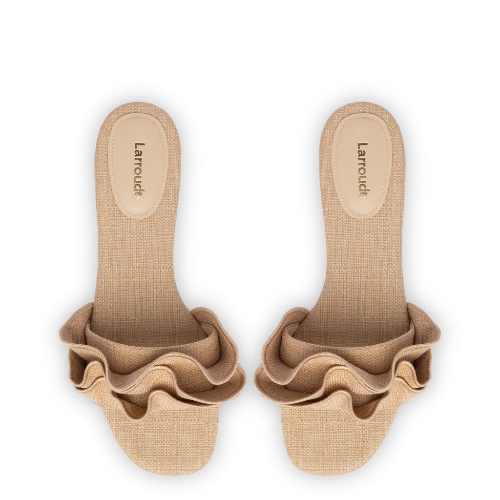 Ivy Ruffle Flat Mule In Beige Raffia