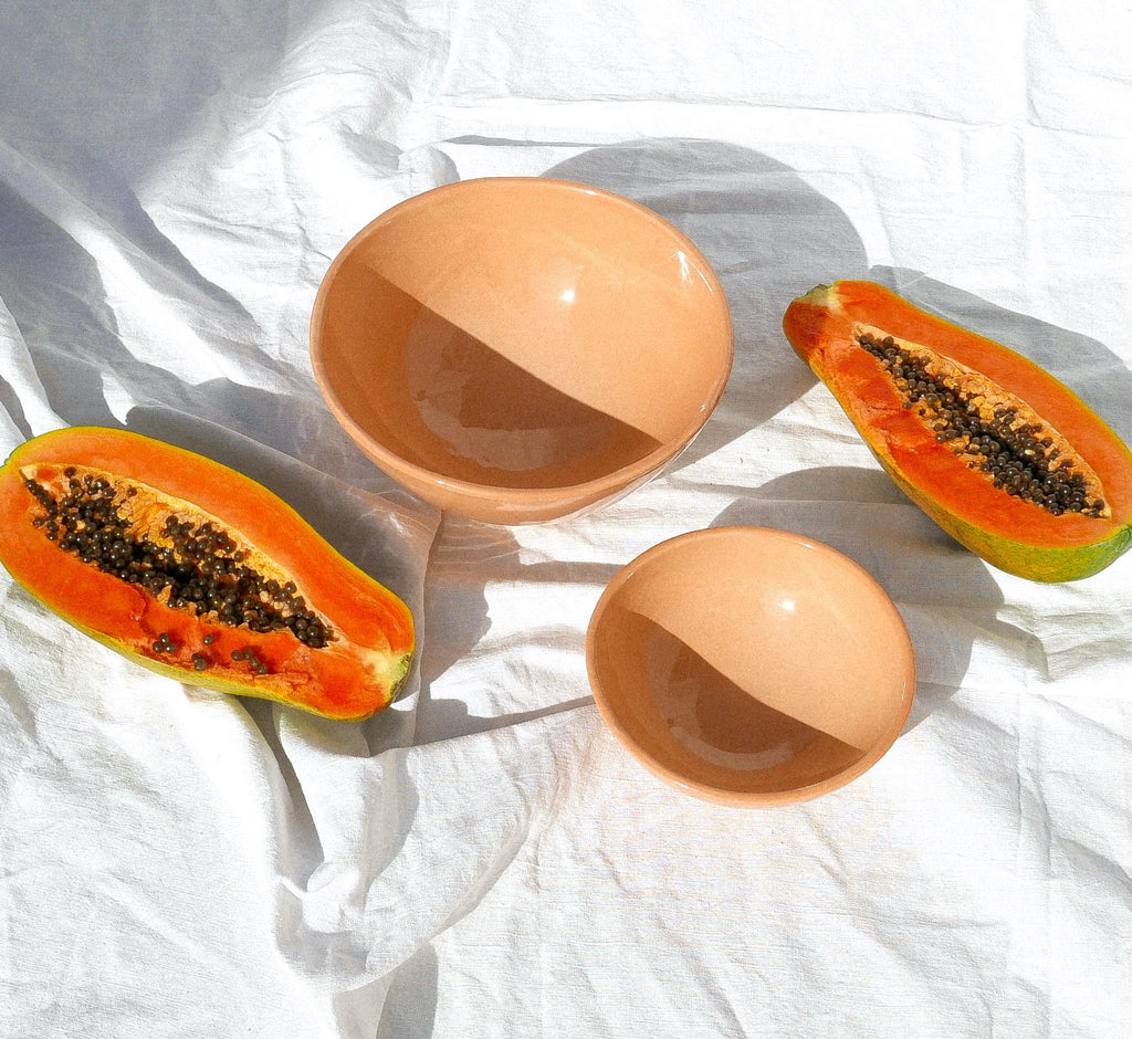 Casa Melocoton Medium Bowl with Peach Glaze