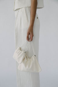 The Pouch in Bianco
