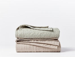 Channel Handstitched Organic Throw - Green