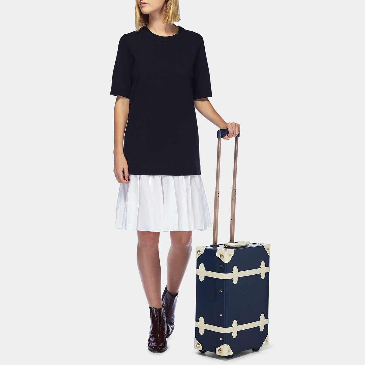 Entrepreneur Carryon in Navy