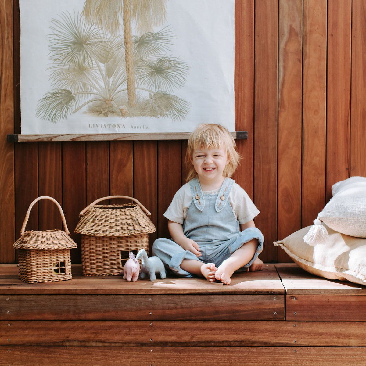 Rattan Hutch Small Basket