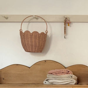 Rattan Tulip Carry Basket in Seashell Pink