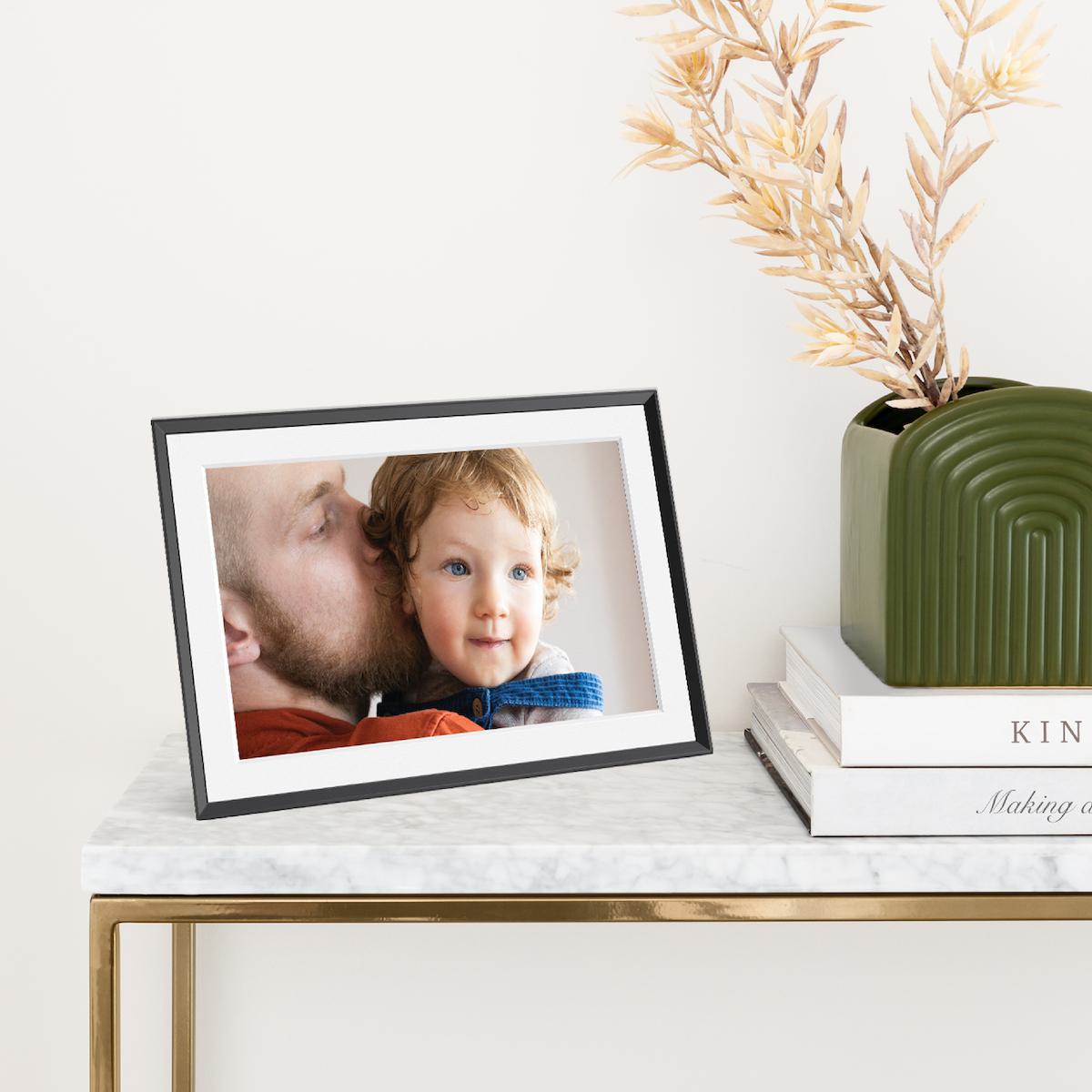 Aura Digital Frame: Carver Mat